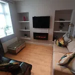 Argyle House, 10 Minute Walk From City Centre