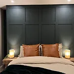 Chambers Rise - City Centre Stays