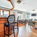 Iona Inn