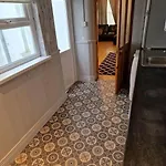 2 Bedroom, City Centre Town House With Jacuzzi Tub