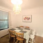 Ivy Townhouse Derry
