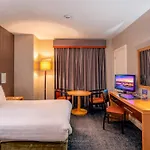 City Hotel