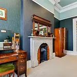 Crawford Rooms