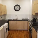 12 Victoria Court Apartment
