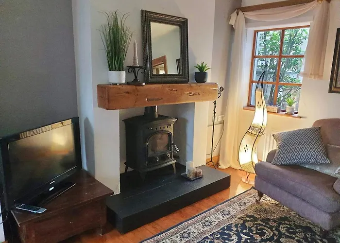 Anne\'S Rose Cottage