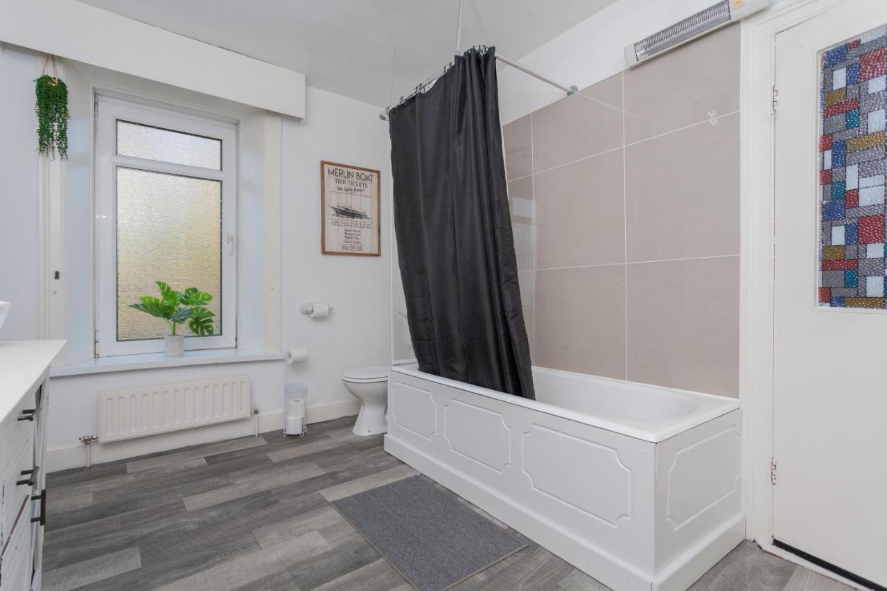 Holiday home Windsor House Londonderry