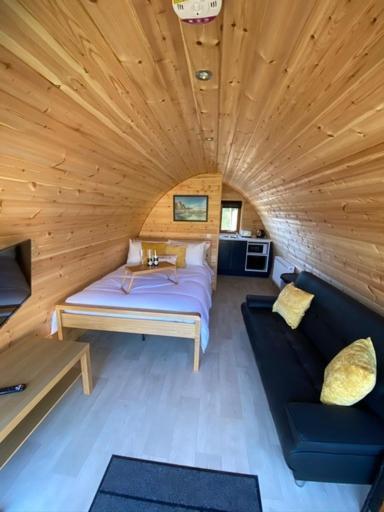 Campsite Benone Getaways- 'dunluce' Luxury Glamping Pod- With Hot Tub Londonderry