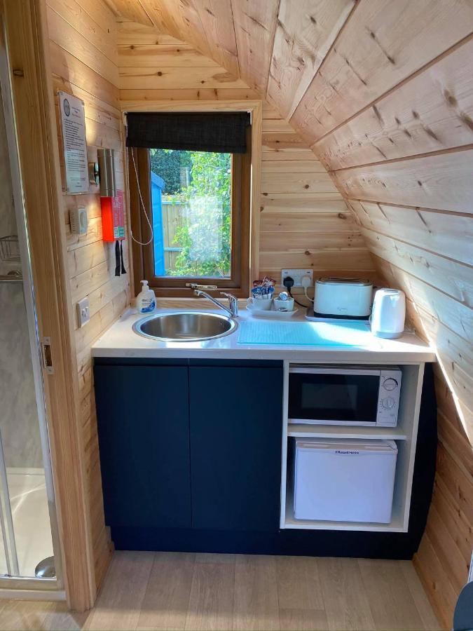 Benone Getaways- 'carrick-a-rede' Luxury Glamping Pod- With Hot Tub *