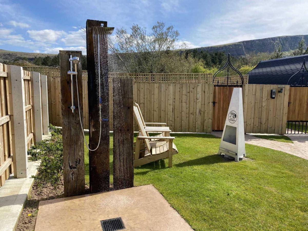 Campsite Benone Getaways- 'carrick-a-rede' Luxury Glamping Pod- With Hot Tub Londonderry