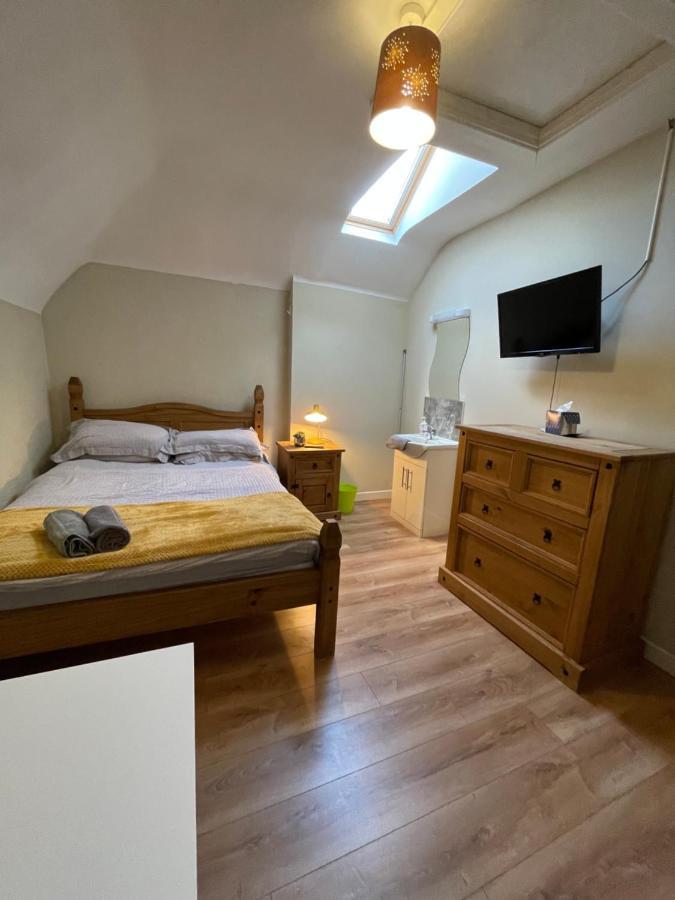 Nicholson House Homestay *
