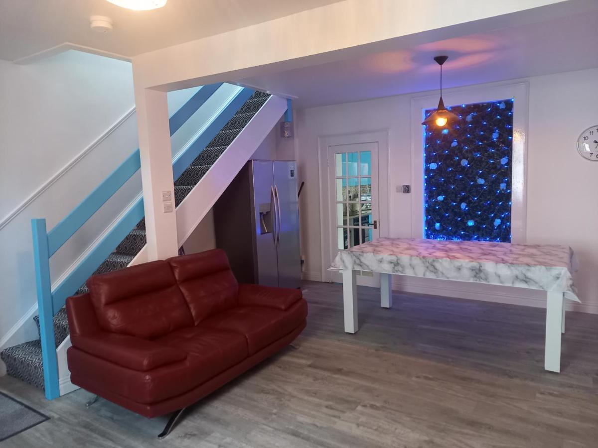 7 Heaven Centre Town House * Londonderry