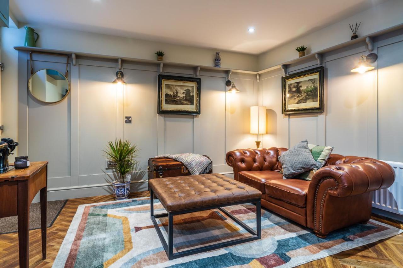 Sorley Boys Snug Londonderry