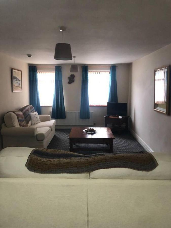 2 Bed Above Great Pub Londonderry