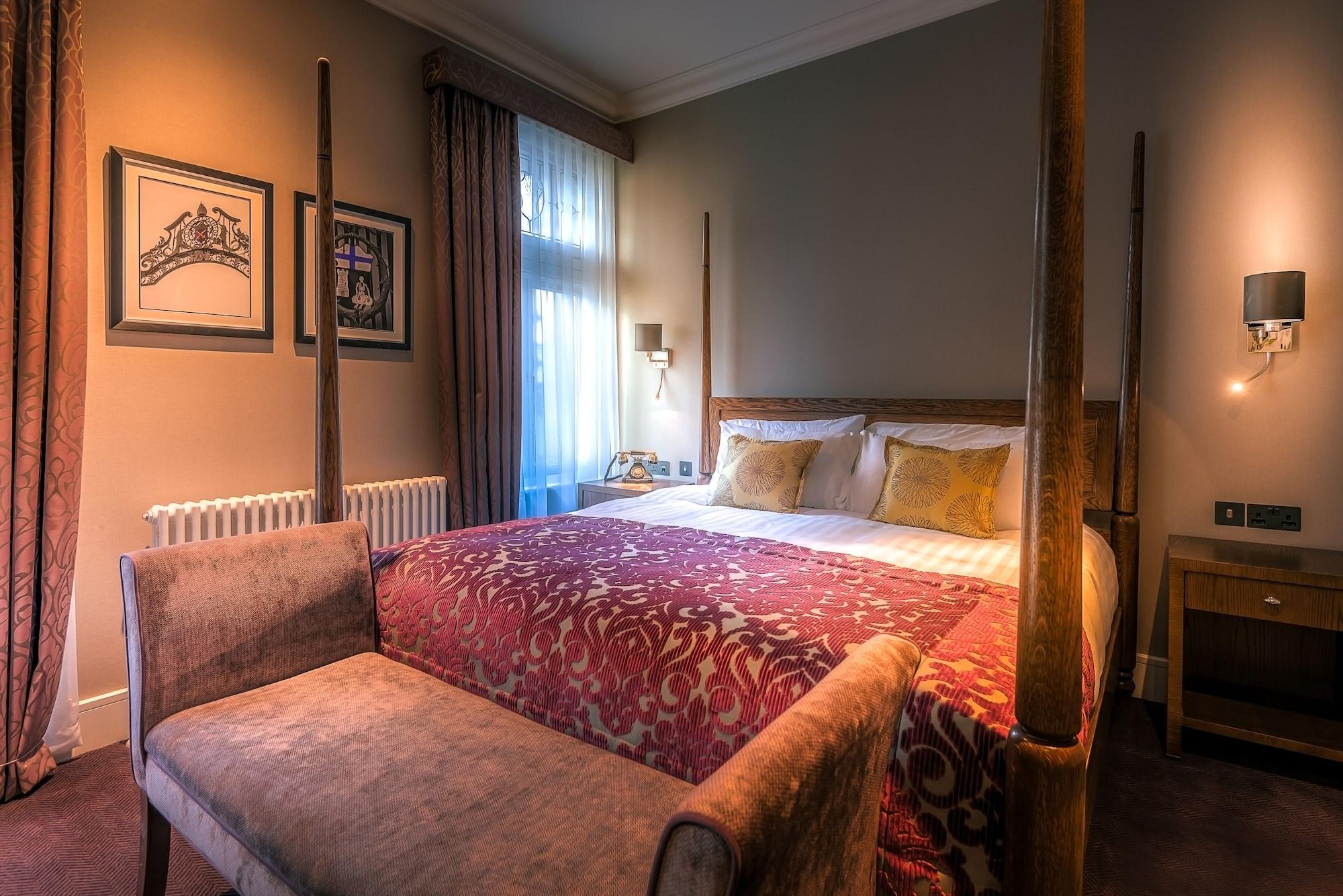 Hotel Bishop's Gate