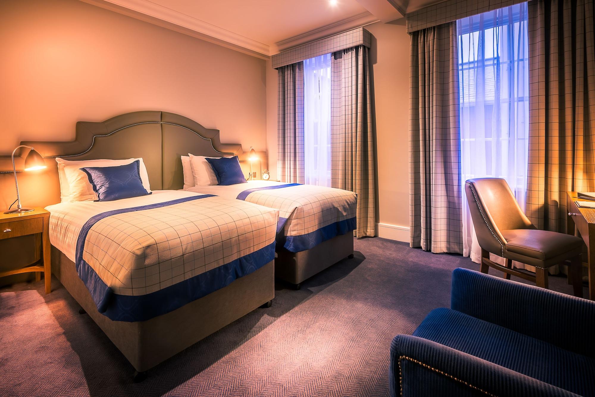 Bishop's Gate Hotel 5*