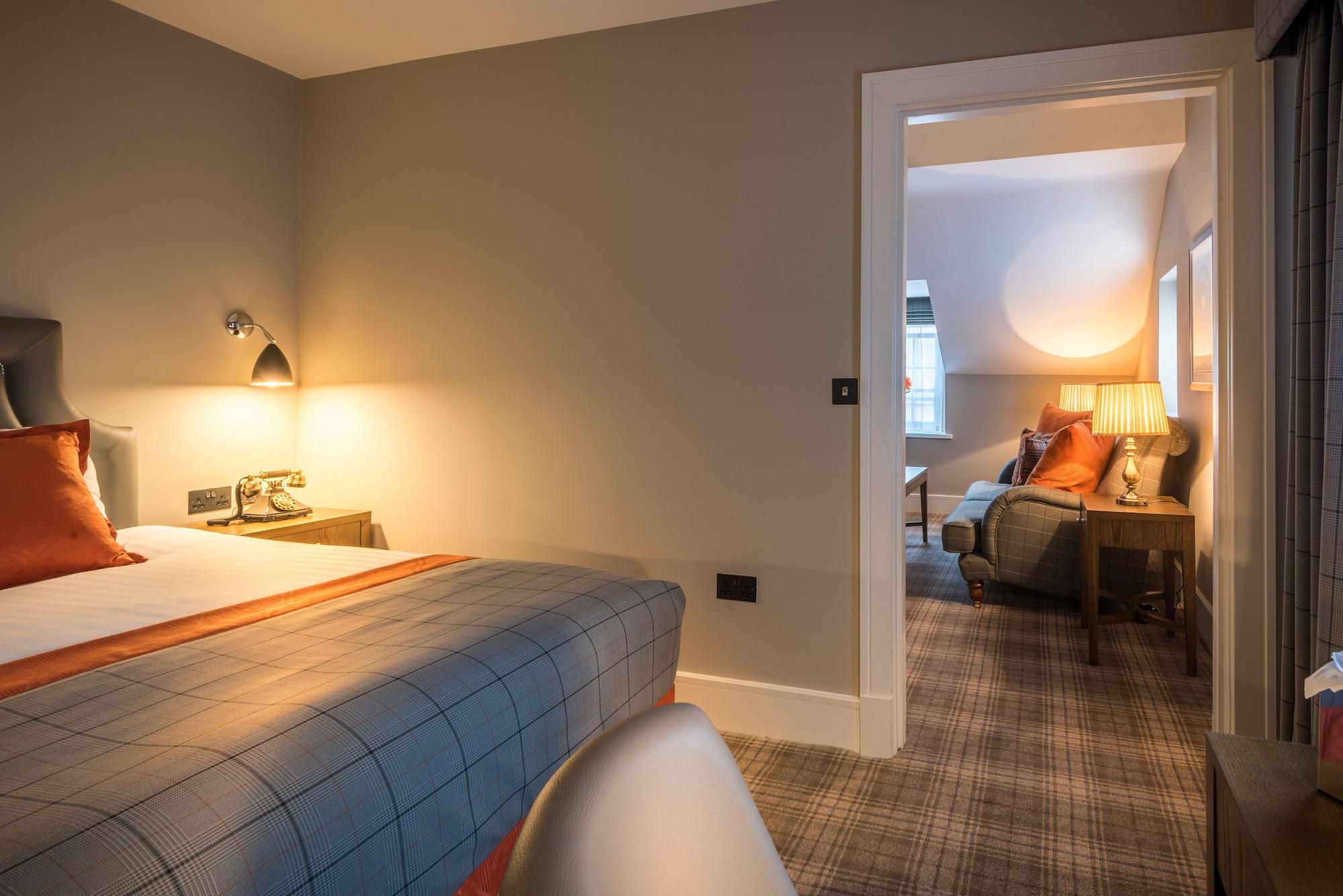 Hotel Bishop's Gate 5*