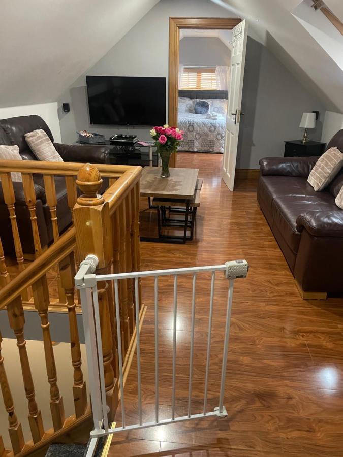 Woodland Lodge, * Londonderry