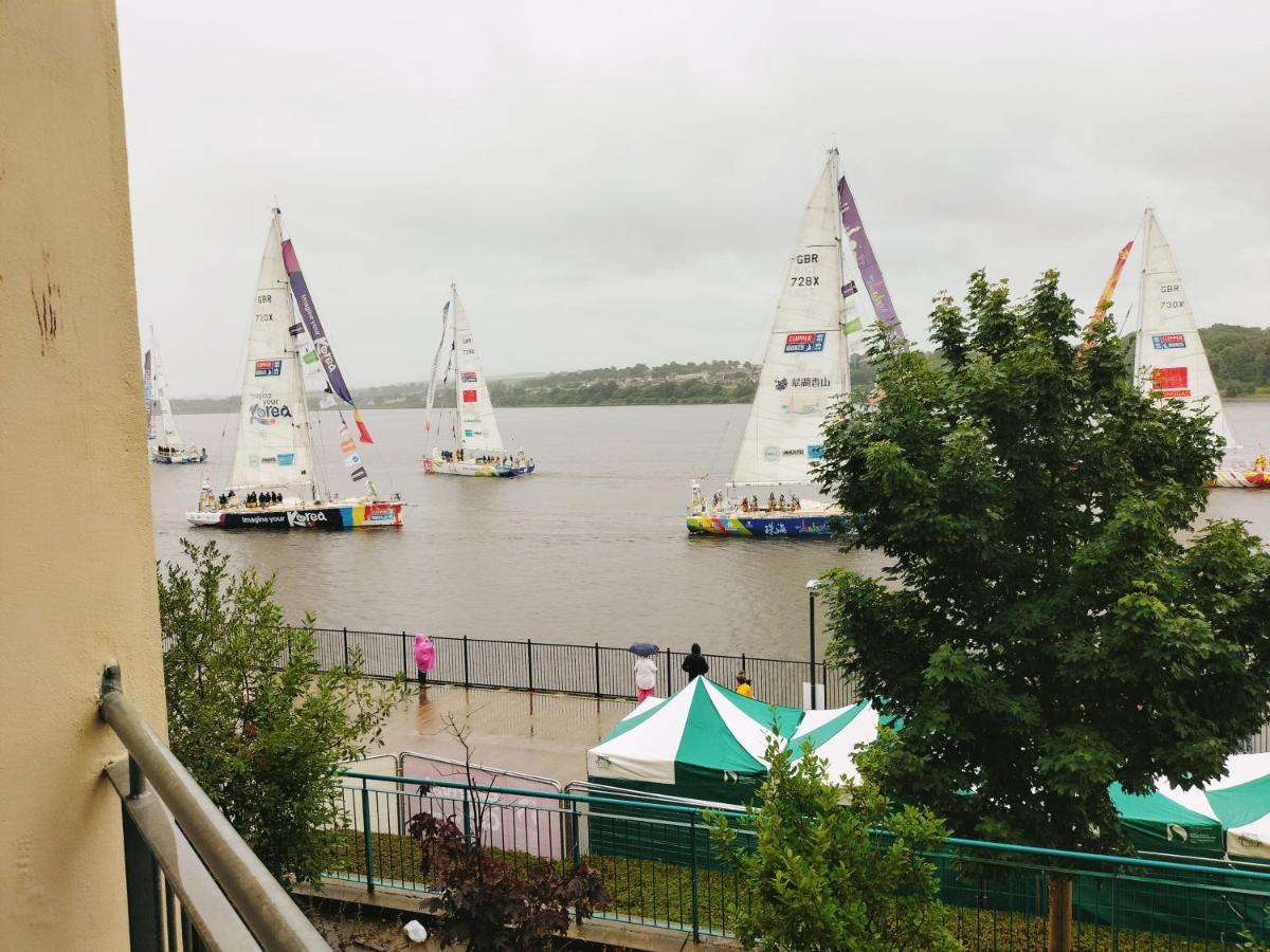 Derry-londonderry Centre Waterfront Apartment *