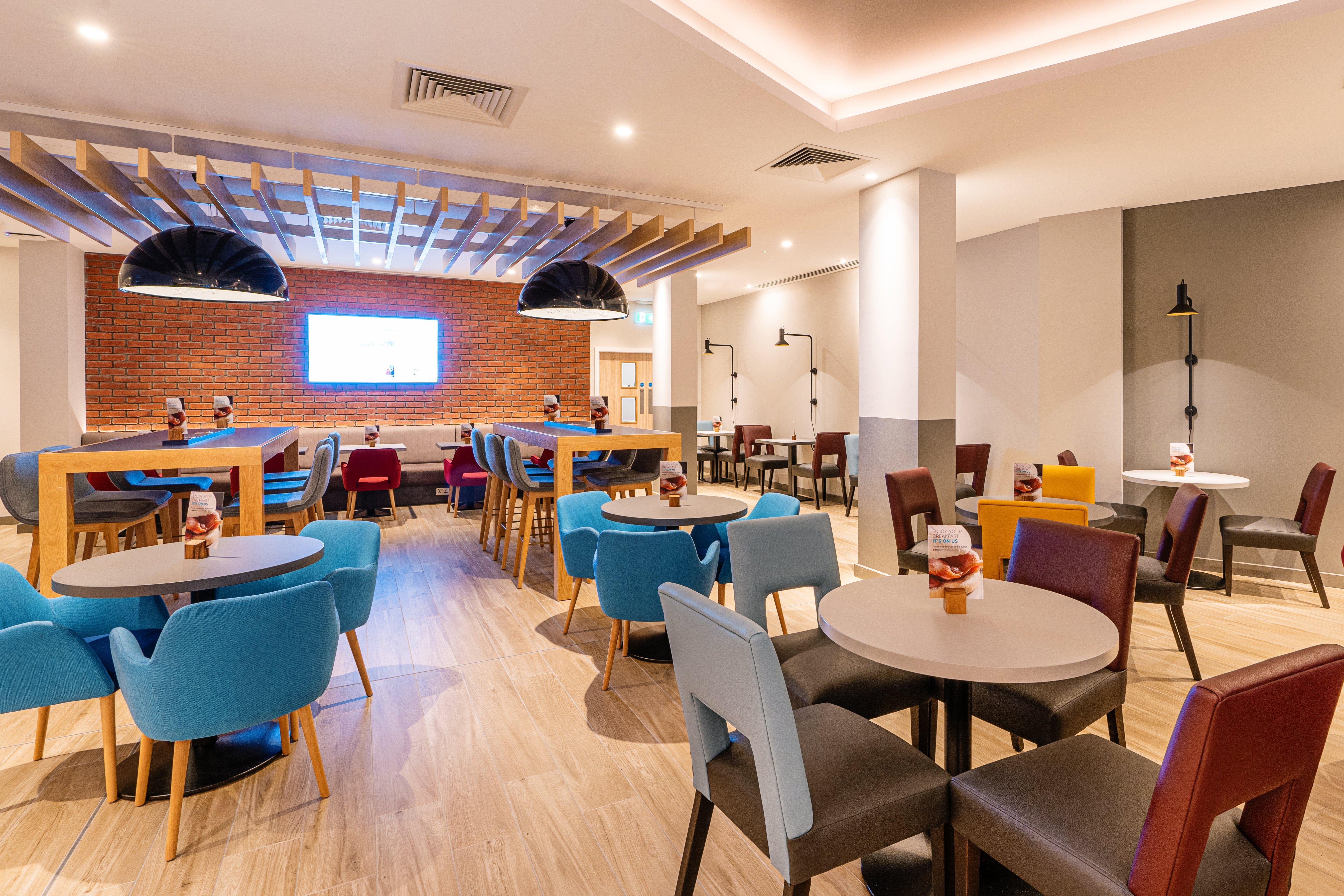 Express - - By Ihg