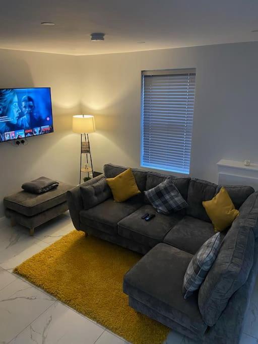 Townhouse In Centre Apartment *
