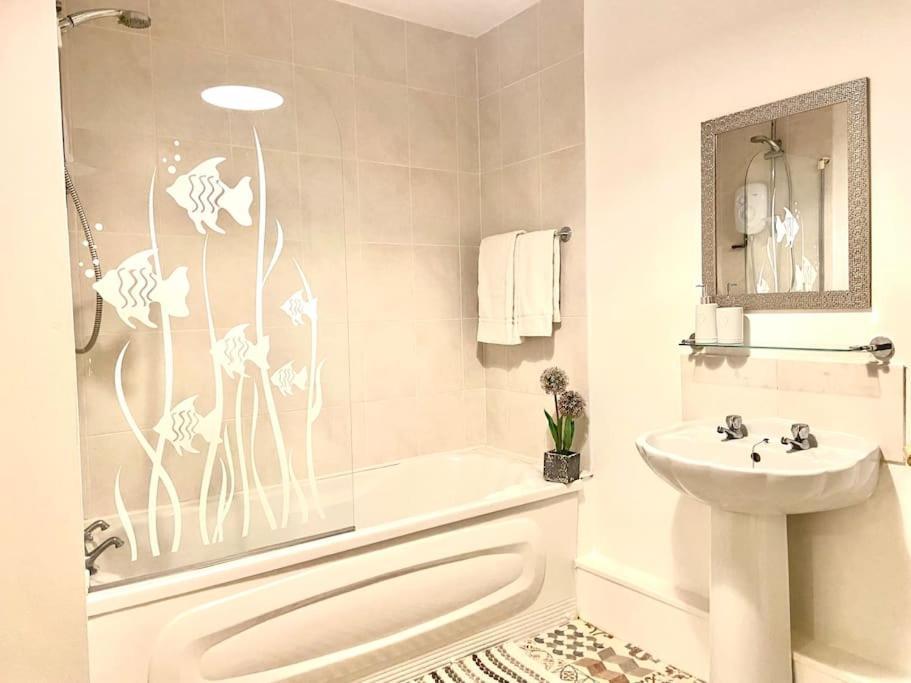 Apartment Twentyqc *