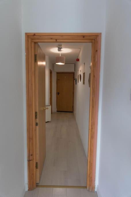 Centre Riverview Apartment *
