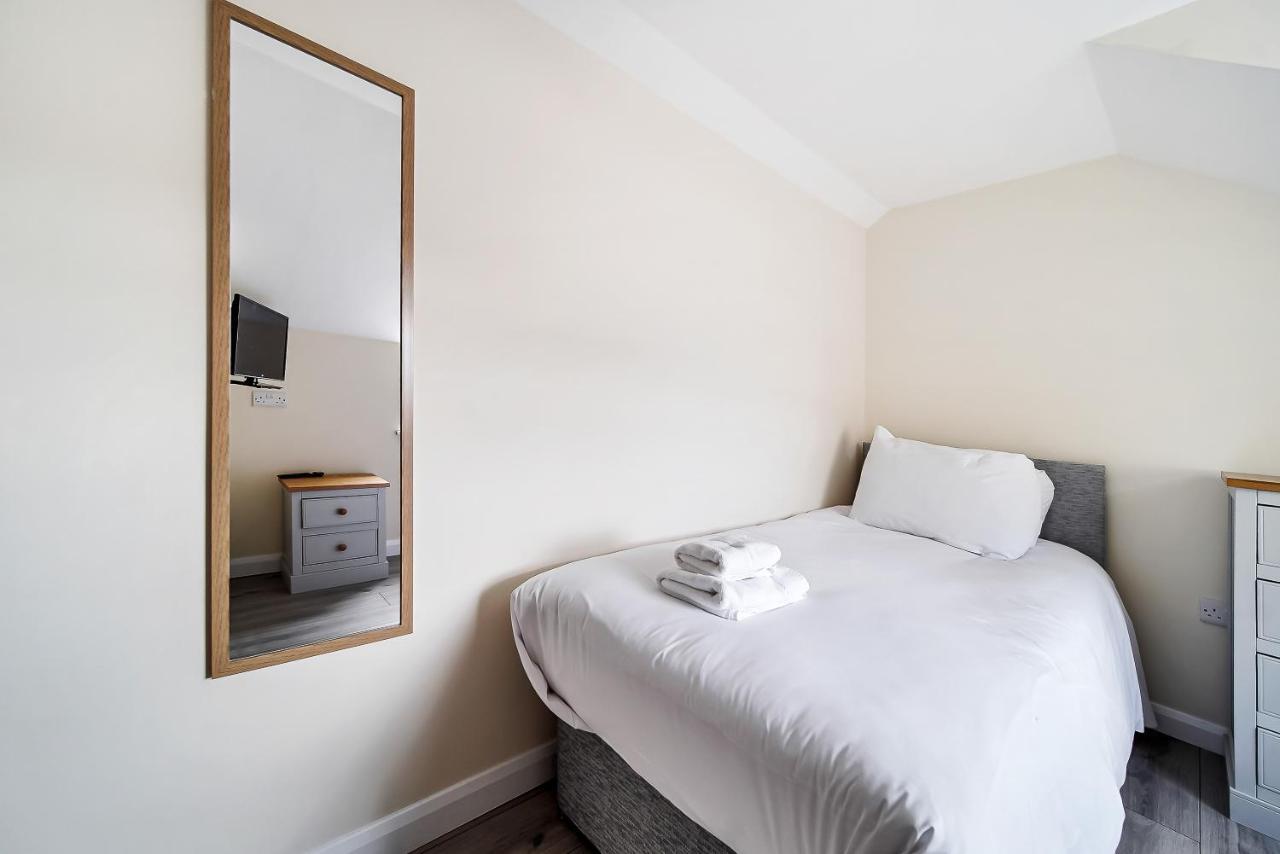 Carlisle 'sleeping 6 Guests'