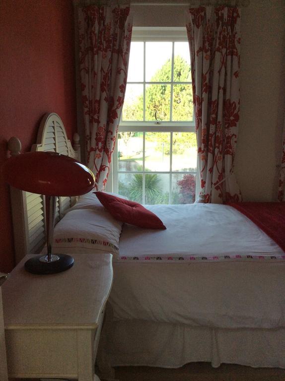 Redgate House 3*