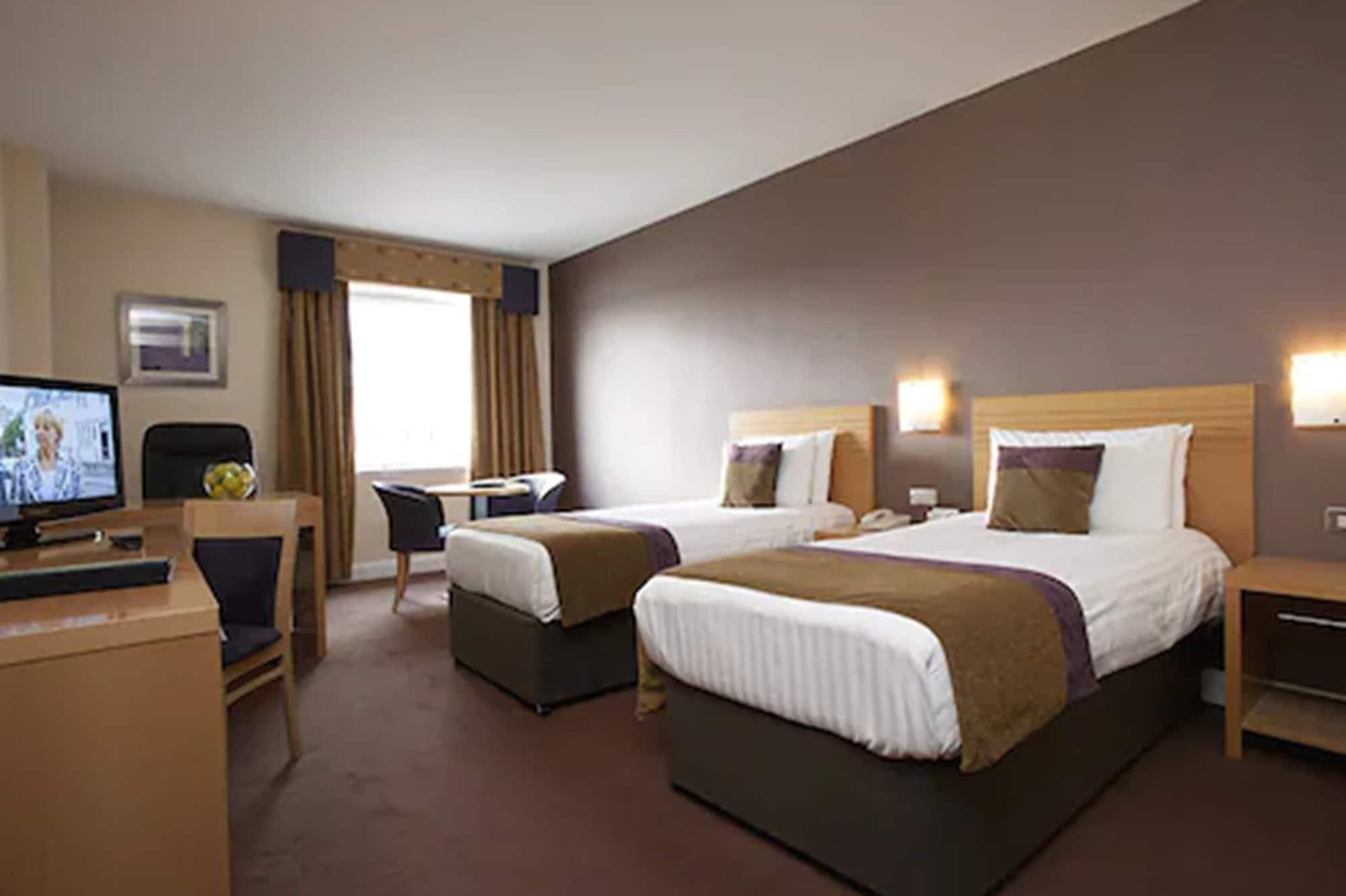 Hotel City Hotel 4*