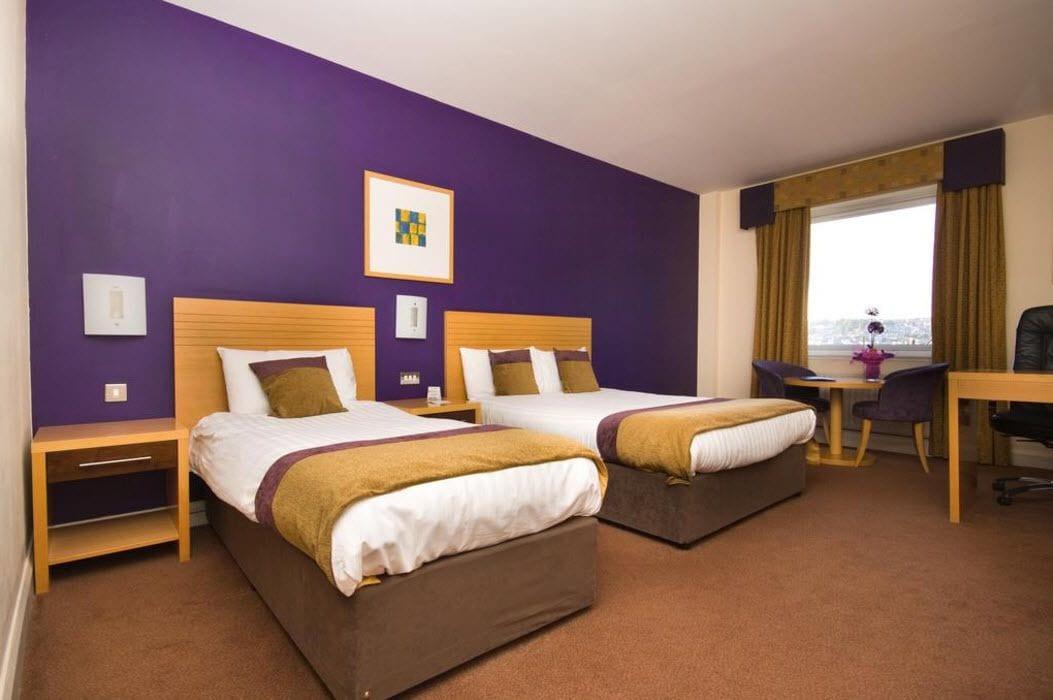 City Hotel