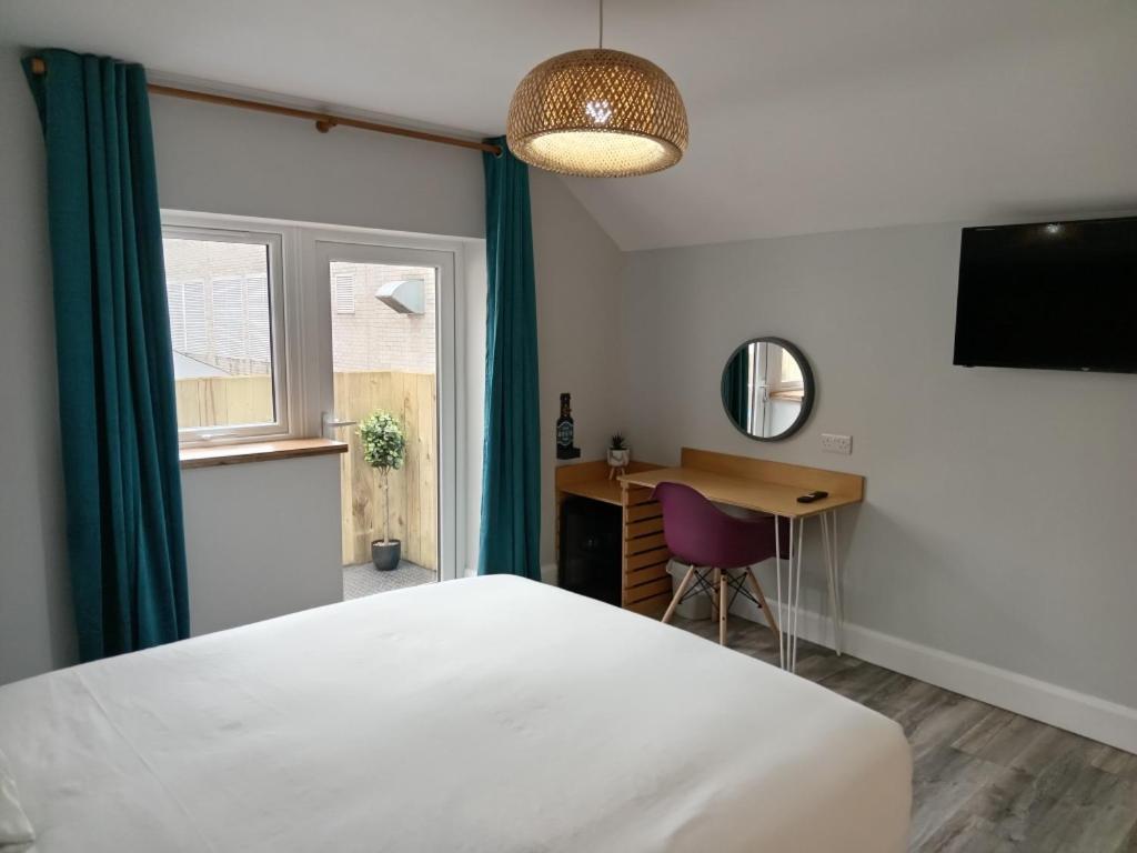 No.5 * Londonderry