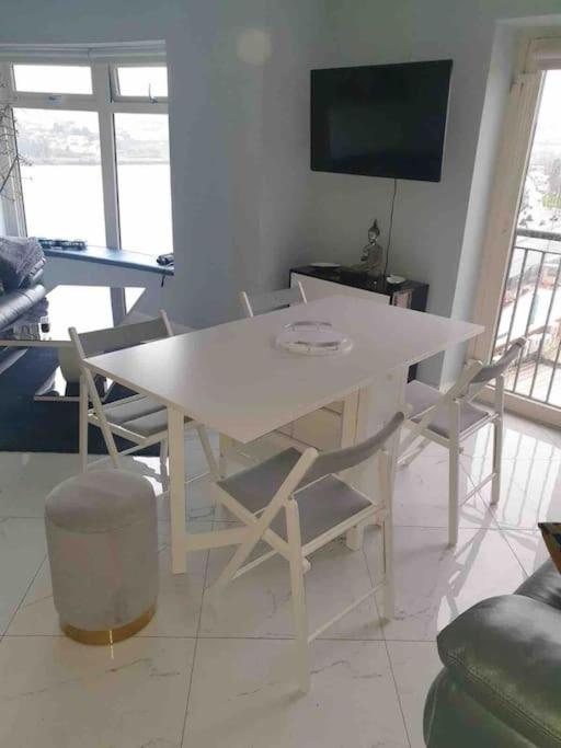 The Peace Bridge Apartment Londonderry