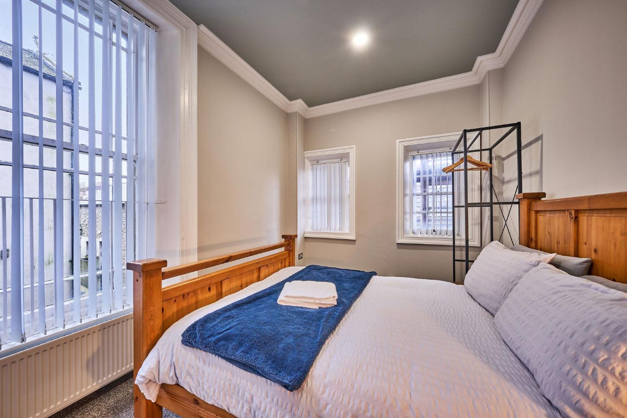22 The Square Guest house *