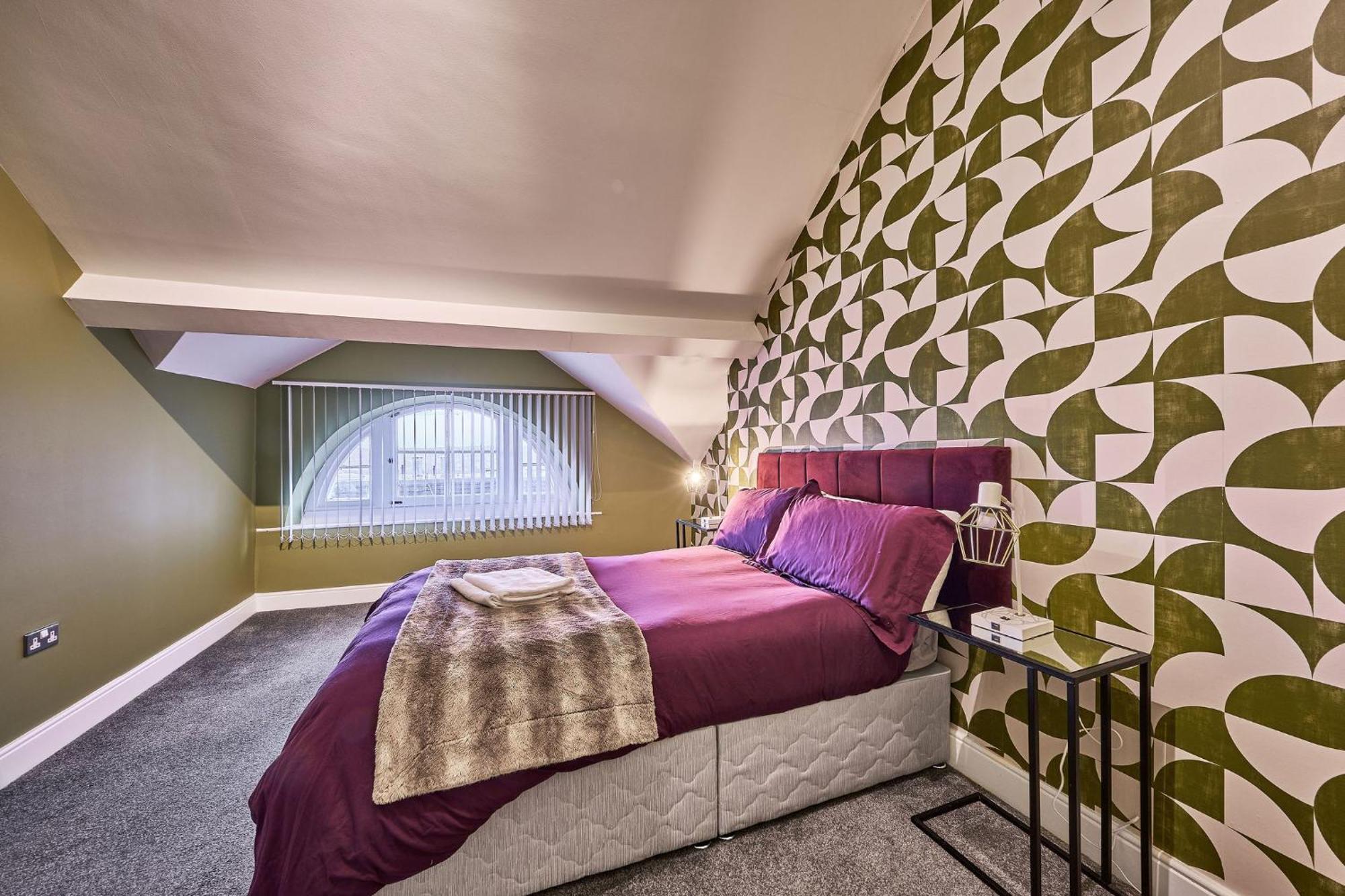 22 The Square Guest house Londonderry