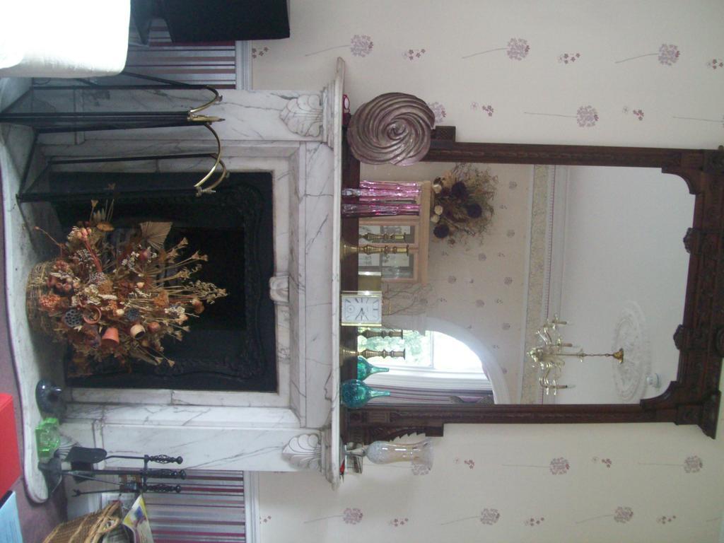 Troy Hall 2* Londonderry