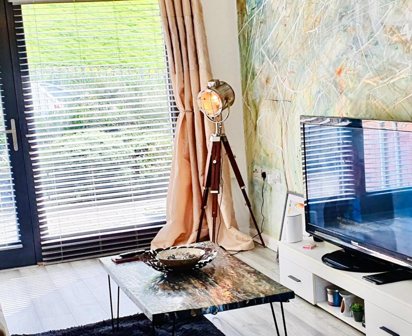 Art Apartment Londonderry