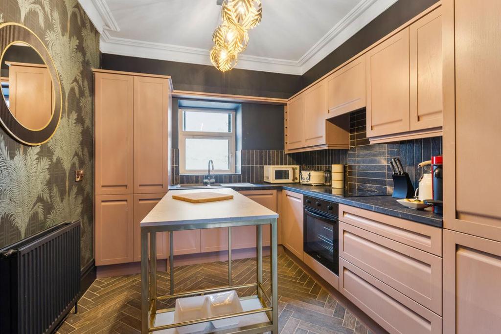 Hestia House 3*