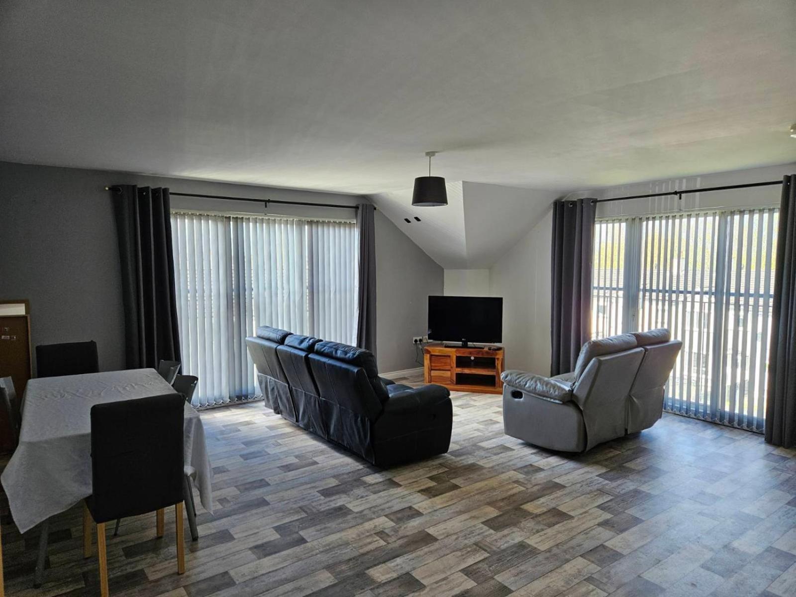 Skyview Retreat Apartment