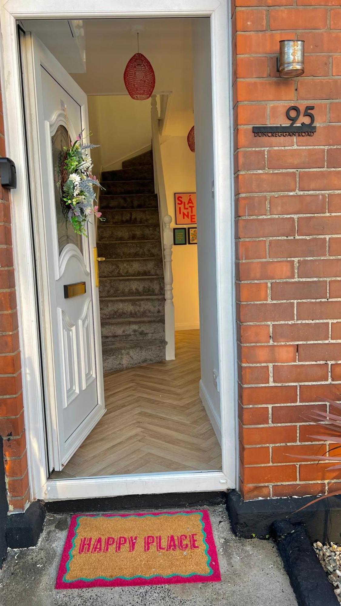 Holiday home Honeymoon Row Londonderry