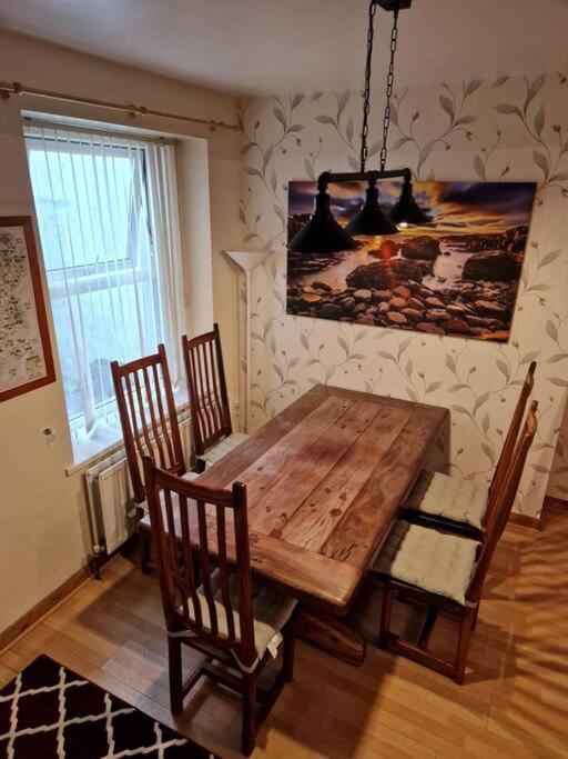 Holiday home 2 Bedroom, Centre Town House With Jacuzzi Tub