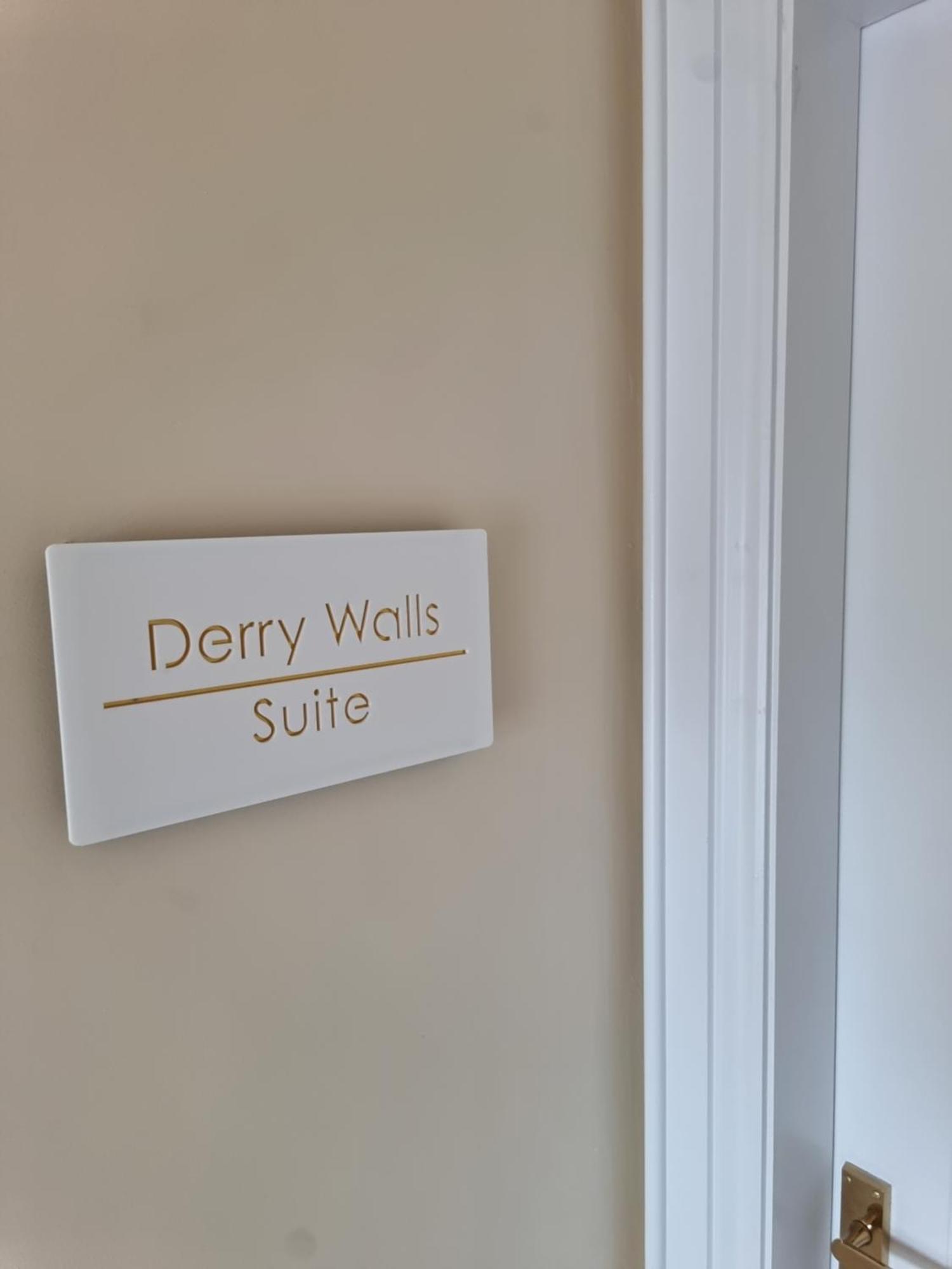 Wall's Homestay