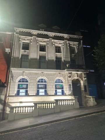Diamond House * Londonderry