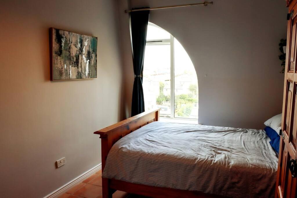 Penthouse With River Views: 2bd Heritage Gem Apartment *