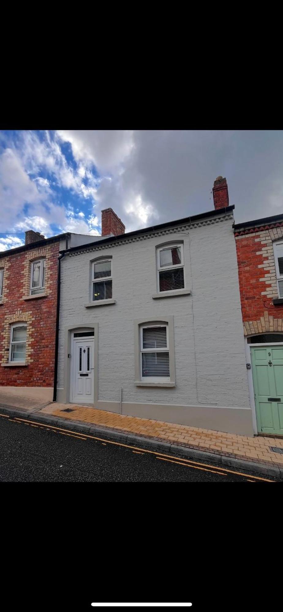 Apartment Townhouse In Centre Londonderry