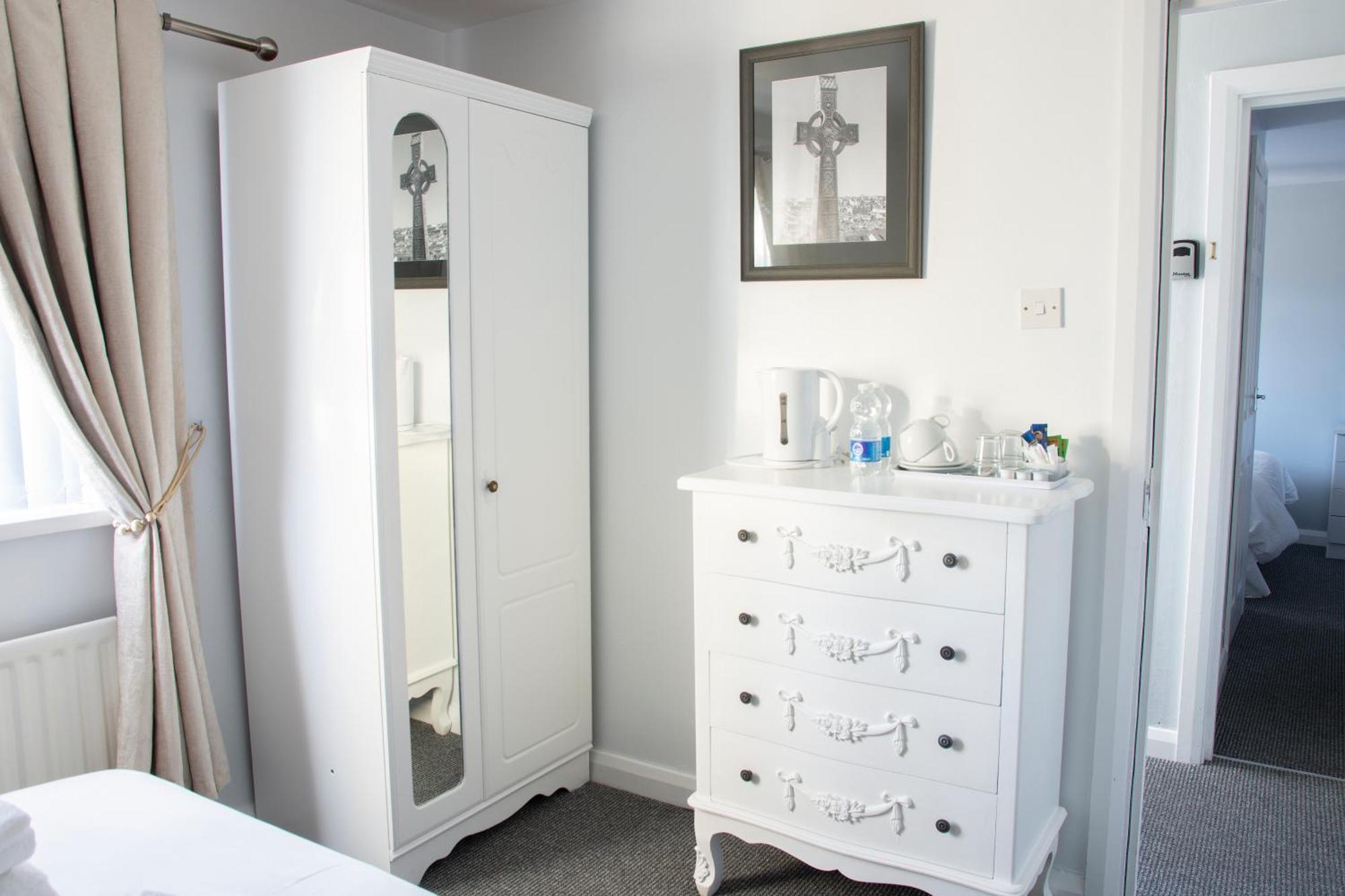 Bishopsgate Bed & Breakfast *