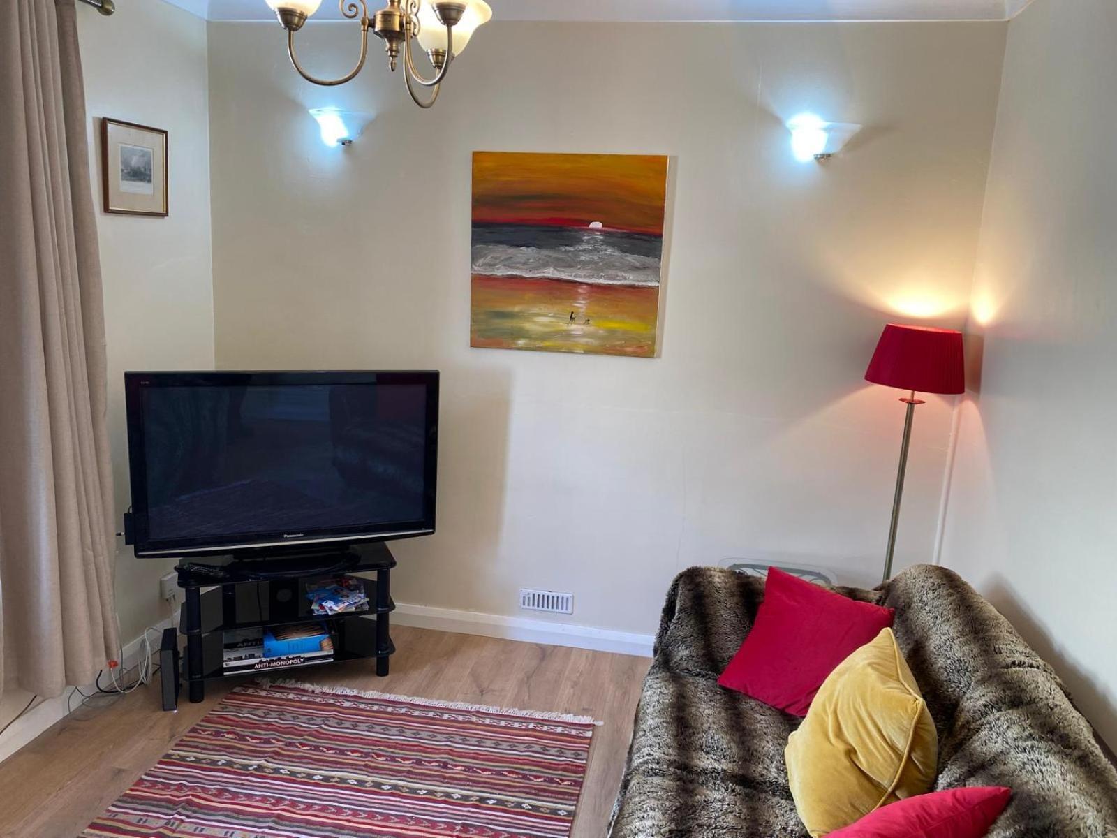 Three Double Bed Townhouse Holiday home Londonderry