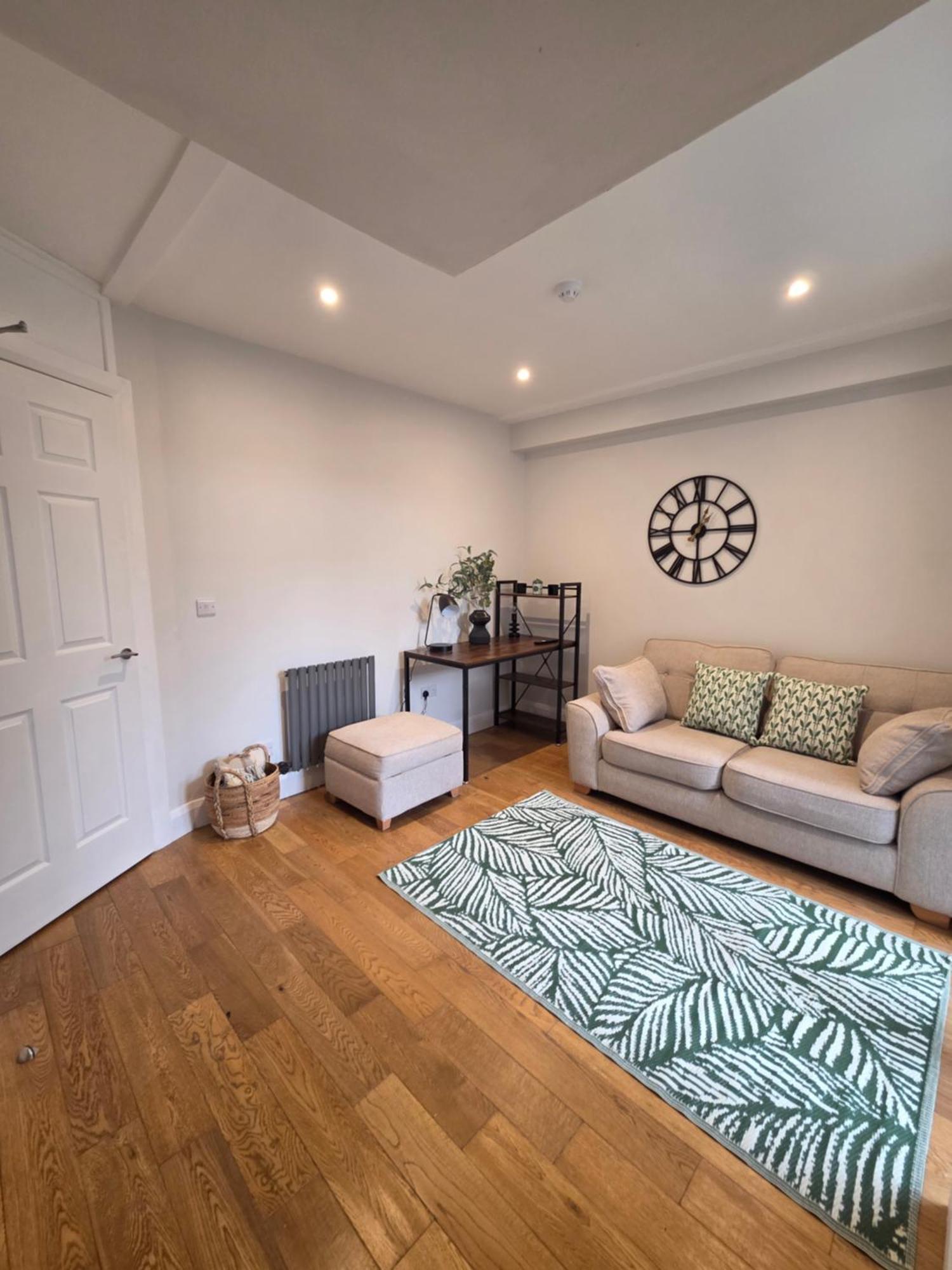 Newly Refurbished Townhouse Holiday home Londonderry