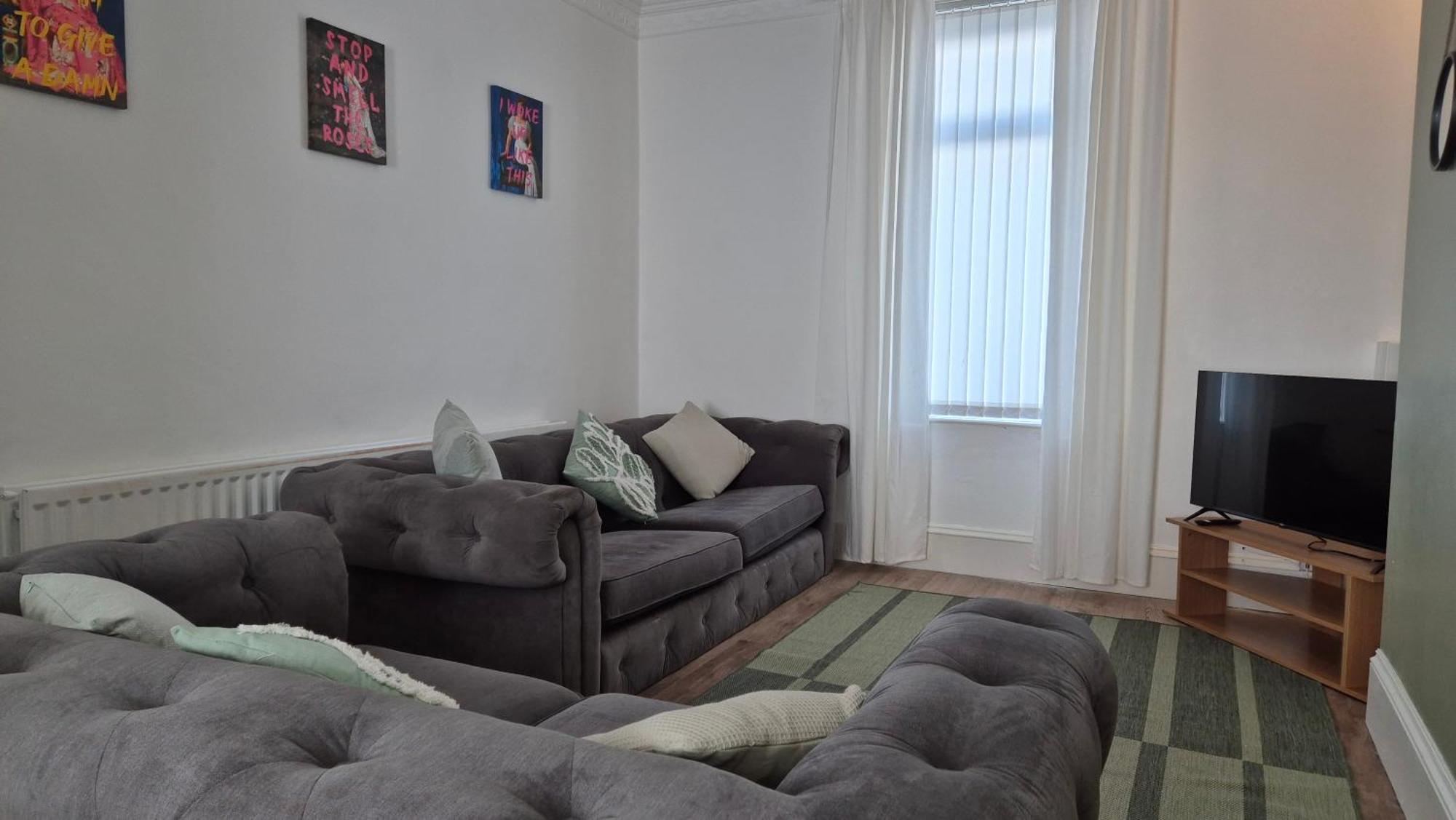 Holiday home Violet House Londonderry
