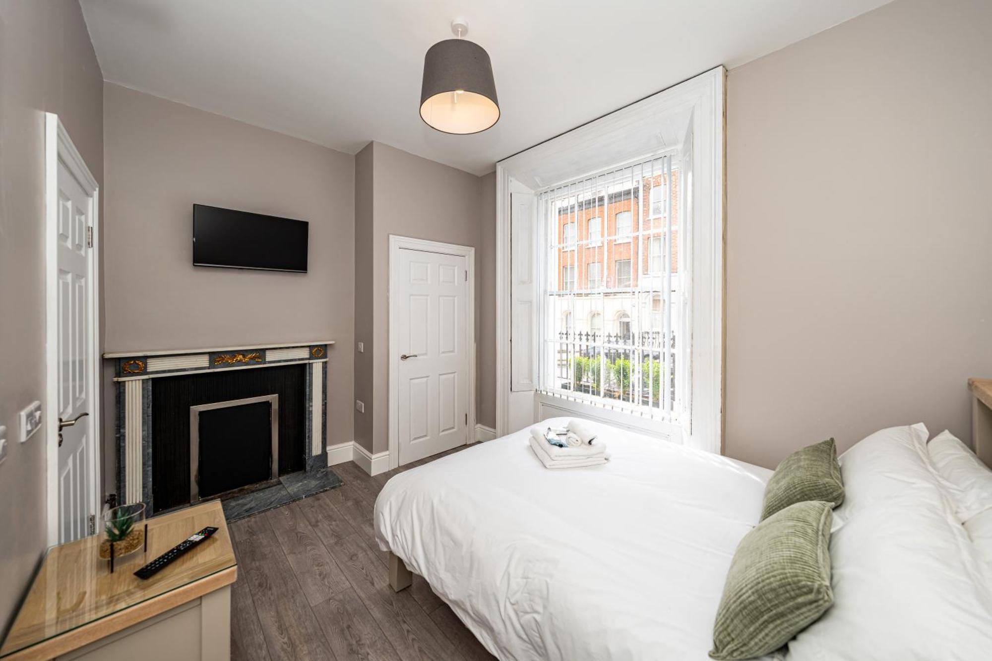 The Ivy House On Clarendon Londonderry