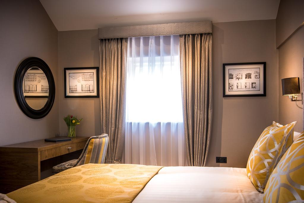 Hotel Bishop's Gate 5*